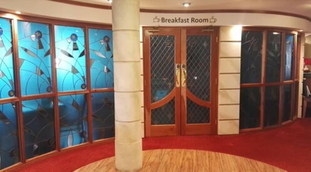 Inn On The Coast Портръш Екстериор снимка